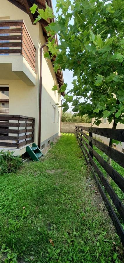 Apartament Comfort Primaverii Risnov Exterior photo